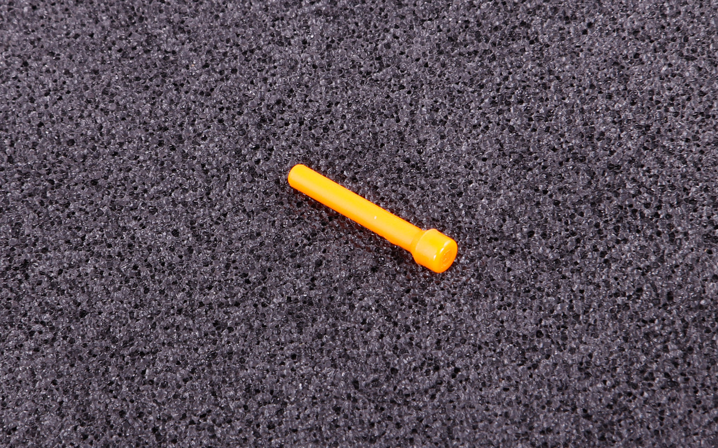 Plug for CMC terminals